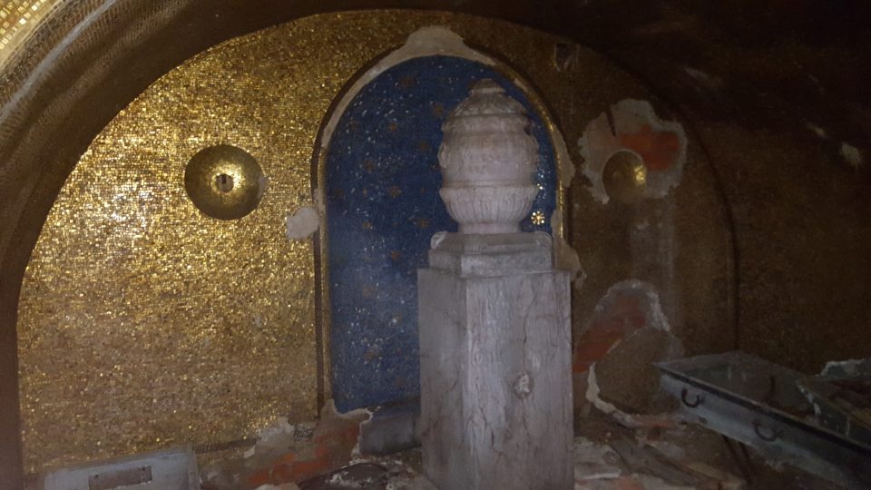 Hrobka rodiny Dittrich v Krásné Lípě