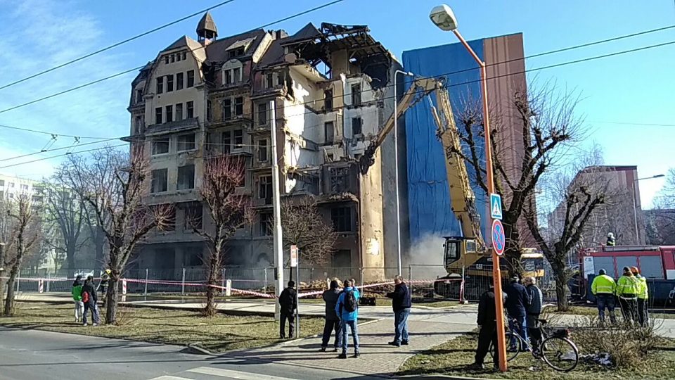 Budova bývalého hotelu Imperátor v Teplicích jde k zemi