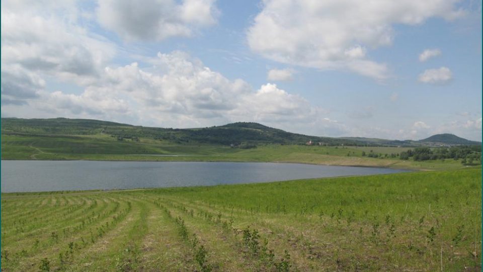 Jezero Milada u Chabařovic - rekultivace - pohled ze severu na západ