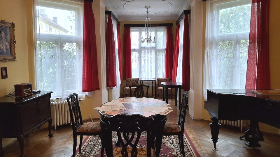 Společenský salón Kendeho vily | foto: Zdeněk Zajíček, Český rozhlas Společenský salón Kendeho vily