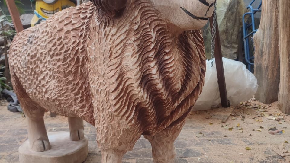 Betlém v Teplicích vytvořil řezbář Zdeněk Lamka