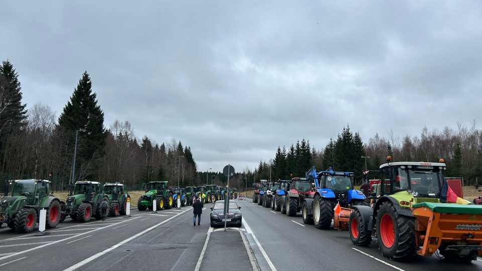 Čeští farmáři se připojili k celoevropským protestům proti evropské zemědělské politice