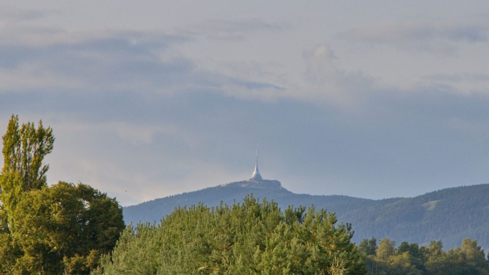 Krásný výhled na Ještěd | foto: Jaroslav Hoření, Český rozhlas Krásný výhled na Ještěd