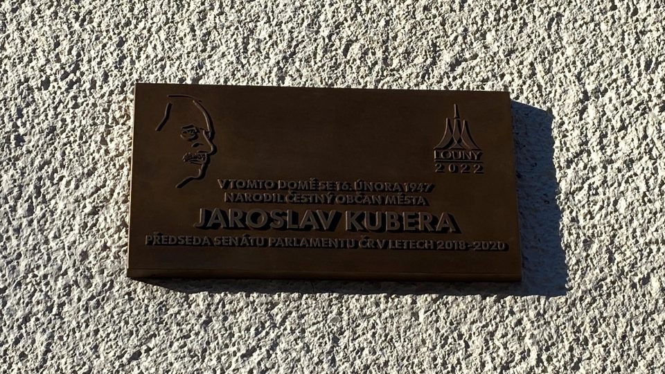 V Lounech odhalili 13. února pamětní desku Jaroslavu Kuberovi