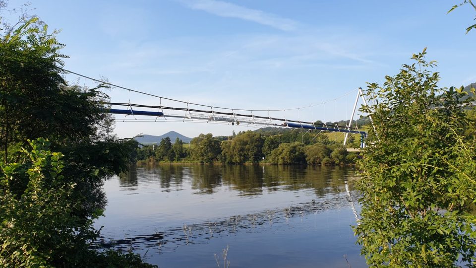Vodohospodáři nechávají vyměnit potrubí na mostě, který zásobuje pitnou vodou Ústí nad Labem
