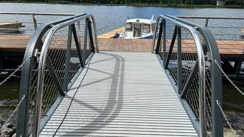 Ve Štětí se otevřelo další přístaviště pro malá plavidla | foto: Lucie Heyzlová, Český rozhlas Ve Štětí se otevřelo další přístaviště pro malá plavidla