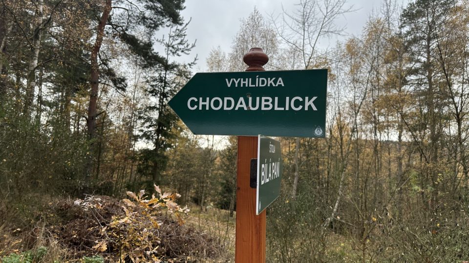 Vyhlídku obnovil a spravuje hornický spolek Solles z Chodova | foto: Jana Strejčková, Český rozhlas Vyhlídku obnovil a spravuje hornický spolek Solles z Chodova