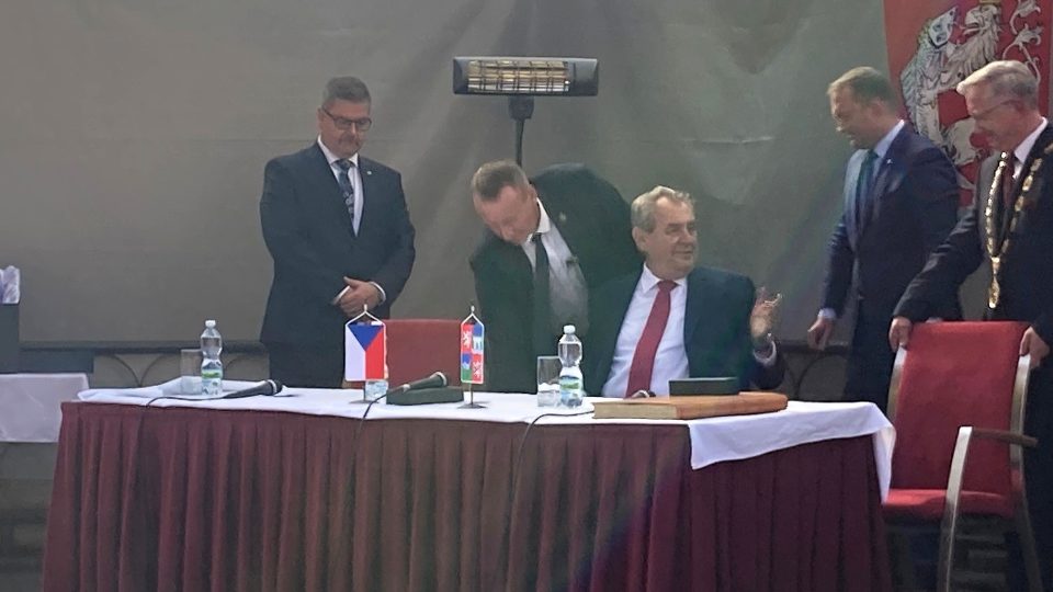 Prezident Miloš Zeman v Děčíně diskutoval s občany