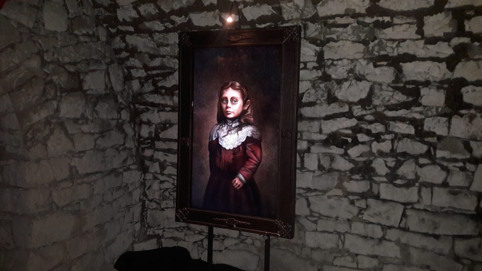 Výstava o upírech a jiných strašidlech na zámku Nový Hrad v Jimlíně