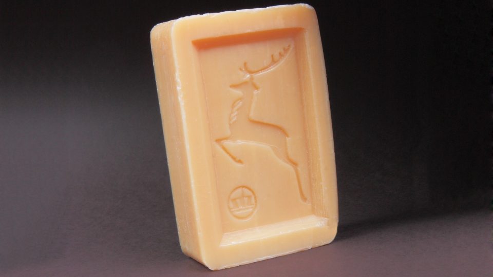 Legendární mýdlo s jelenem, vyráběné firmou Setuza