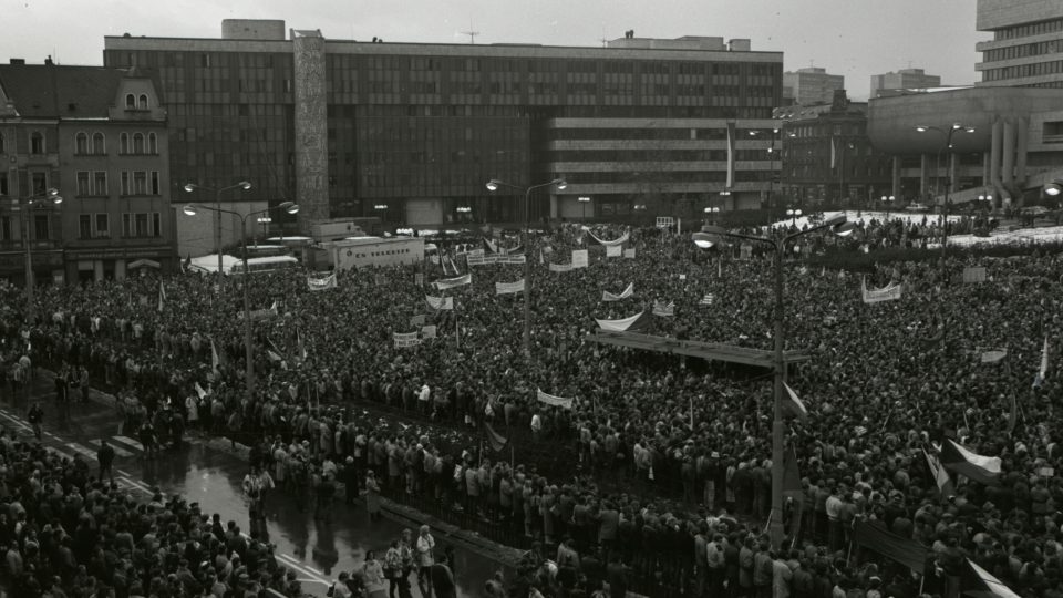 Generální stávka v Ústí nad Labem, 27. listopadu 1989