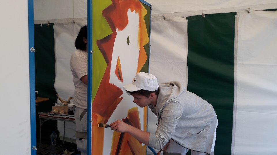 První ročník malířské akademie Josefa Čapka v Podbořanech | foto: Libor Želinský První ročník malířské akademie Josefa Čapka v Podbořanech