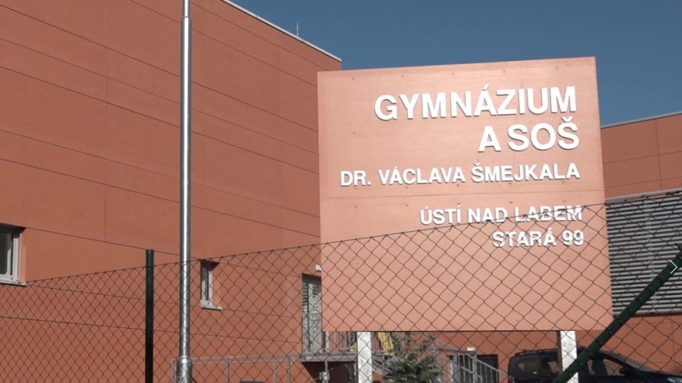 Rekonstrukce budovy Gymnázia a SOŠ Dr. Václava Šmejkala v Ústí nad Labem jde do finále