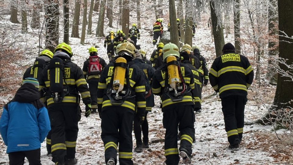 Výstup hasičů na rozhlednu Vlčí hora