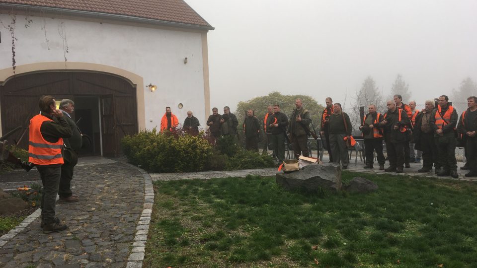Myslivci na okraji Ústí nad Labem lovili přemnožené divočáky