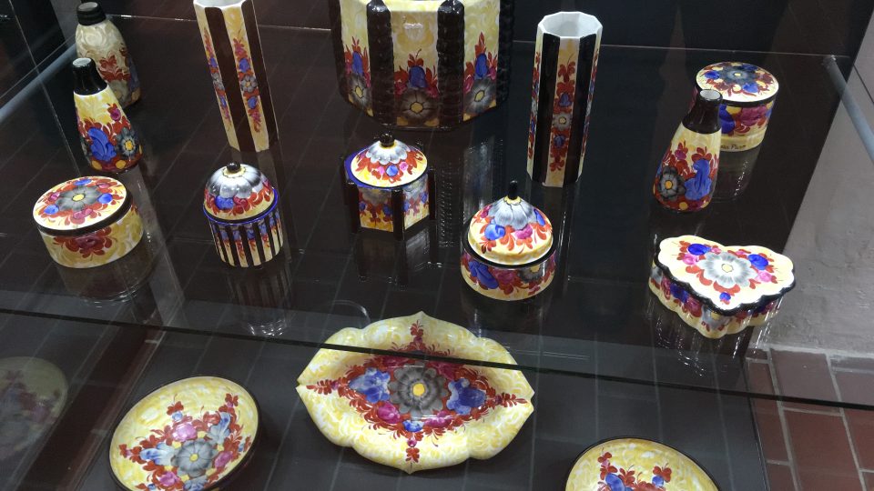 Unikátní sbírka keramiky značky Graniton Jiřího Hořavy v Teplicích