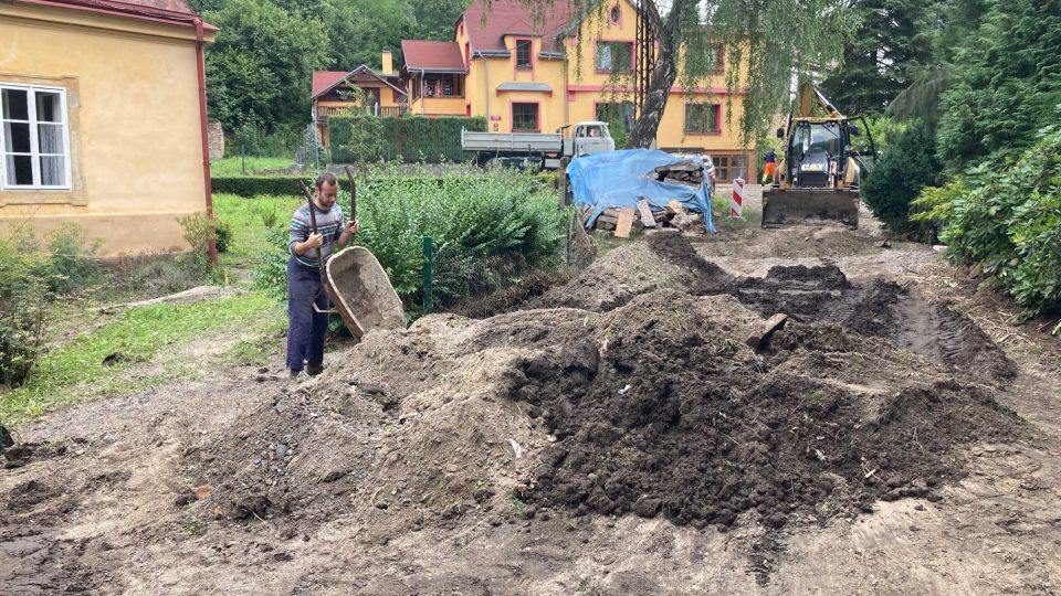 Likvidace následků sobotní bleskové povodně v Děčíně