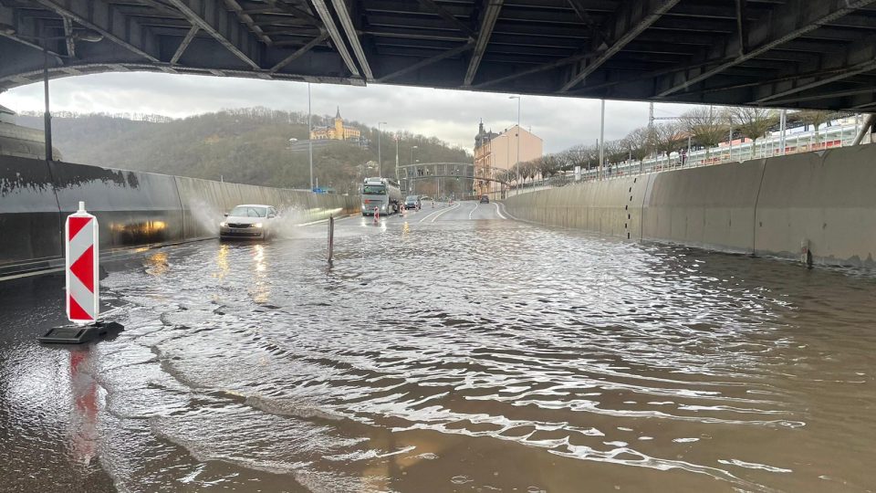 Silničáři zprovoznili zpětnou klapku v protipovodňové vaně v Ústí nad Labem