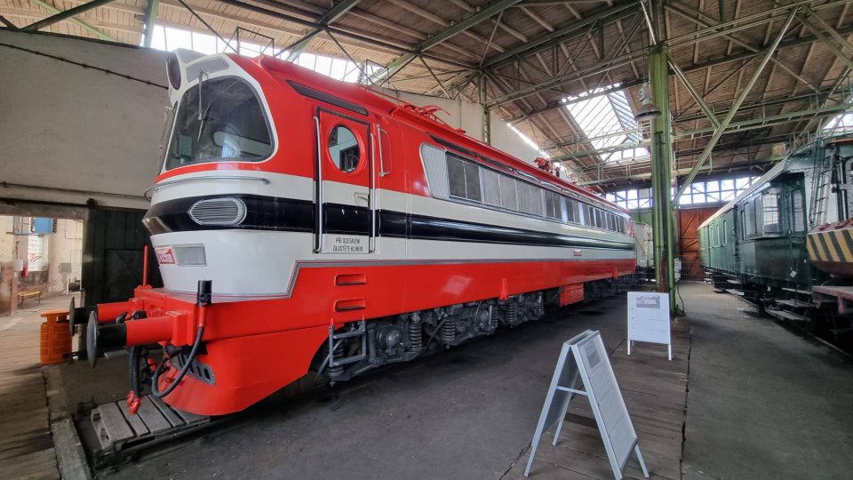 Do chomutovského železničního depozitáře přijede speciální parní vlak z Lužné u Rakovníka