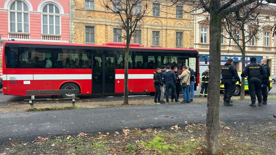 V Terezíně cvičí hasiči, policisté a zdravotní záchranáři.