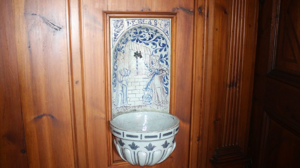 Umyvadlo z roku 1548 | foto: Aleš Spurný, Český rozhlas Umyvadlo z roku 1548