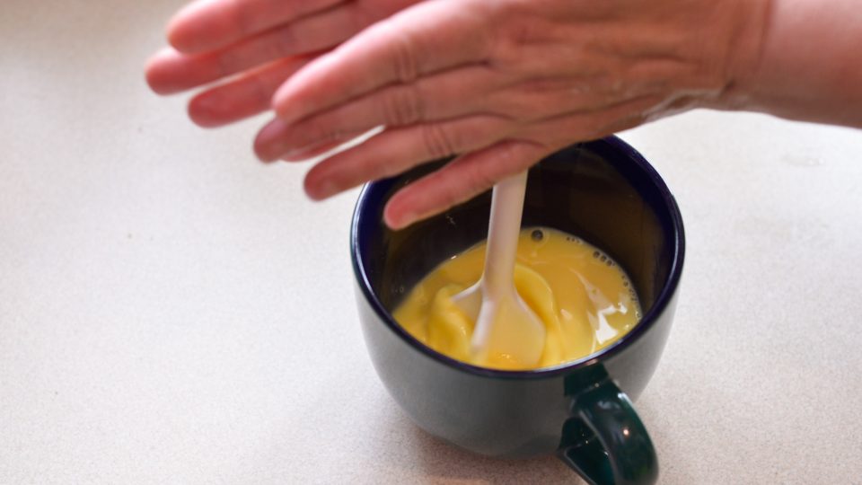 Rozšleháme 1 vejce | foto: Martin Čuřík Rozšleháme 1 vejce