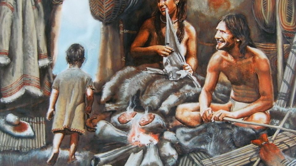Topení kostmi v obydlí z období pavlovienu, před 25–30 000 lety