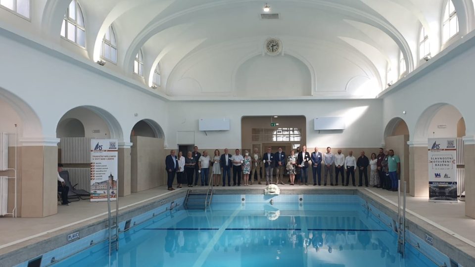 V Ústí nad Labem se pro veřejnost otevírá opravený bazén v městských lázních