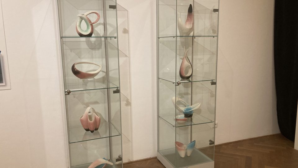 Ústecké muzeum vystavuje bruselskou keramiku z Jílového u Děčína