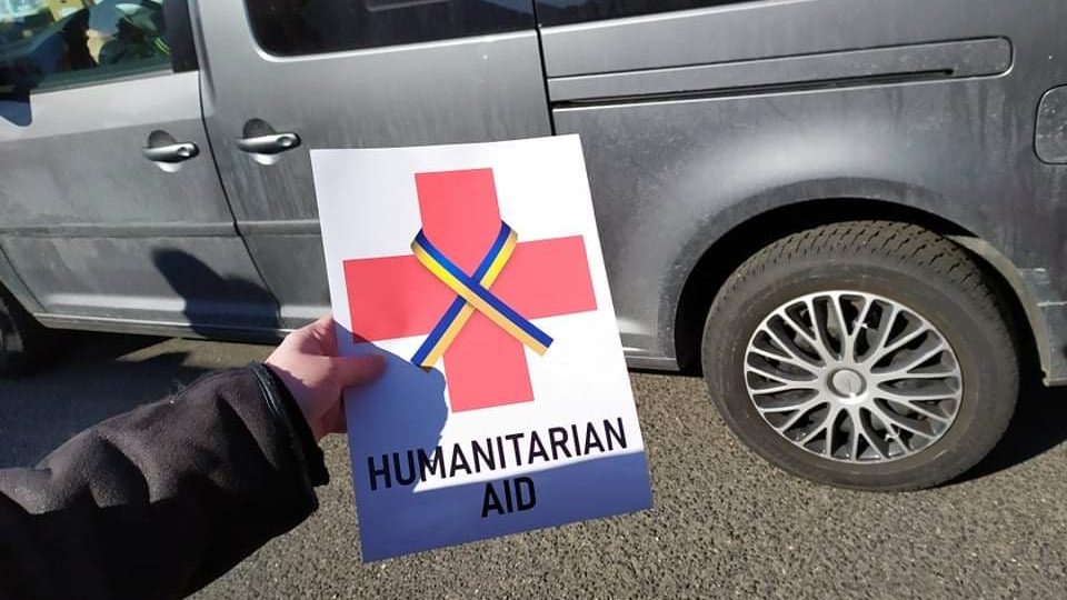Z Ústí nad Labem vyrazil 1. března konvoj desítek dodávek s materiální pomocí uprchlíkům z Ukrajiny