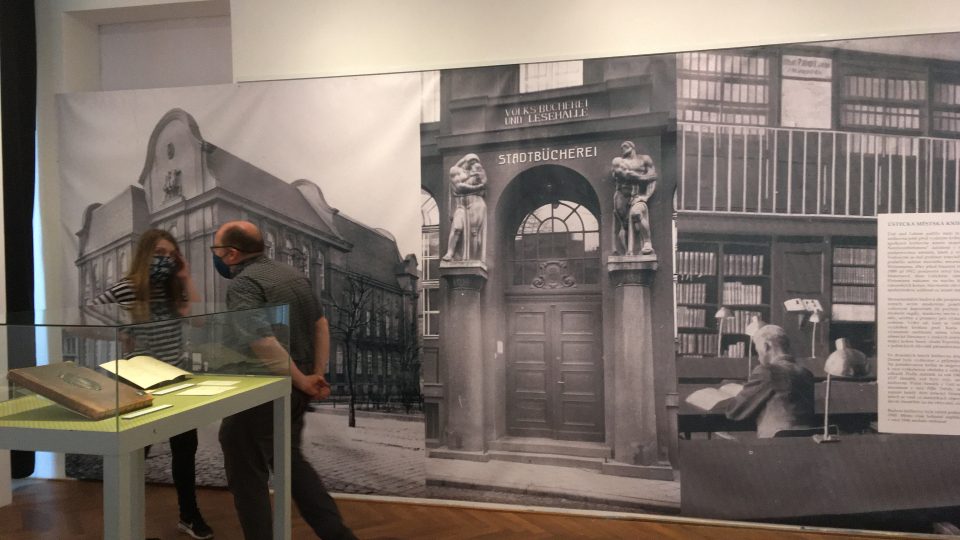 Výstava mapuje více než 500 let knihovnictví na Ústecku
