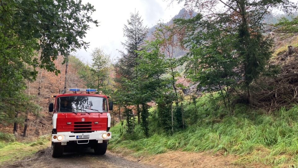 Požár v Českém Švýcarsku, s požářištěm přes 1200 hektarů, se stal tím nejrozsáhlejším v dějinách České republiky