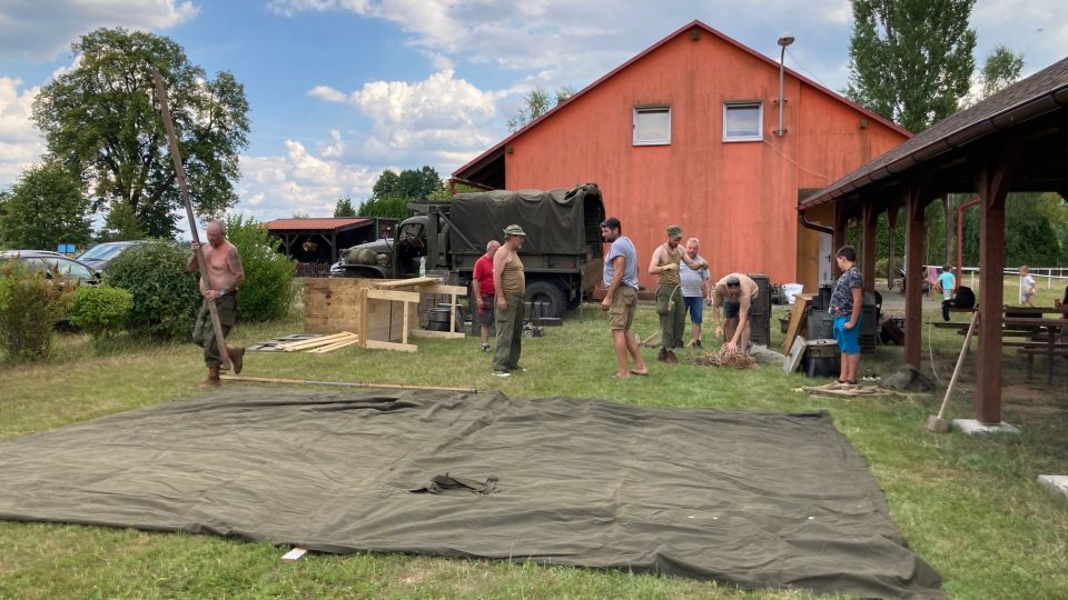 V národním parku České Švýcarsko začíná fungovat polní kuchyně pro záchranáře
