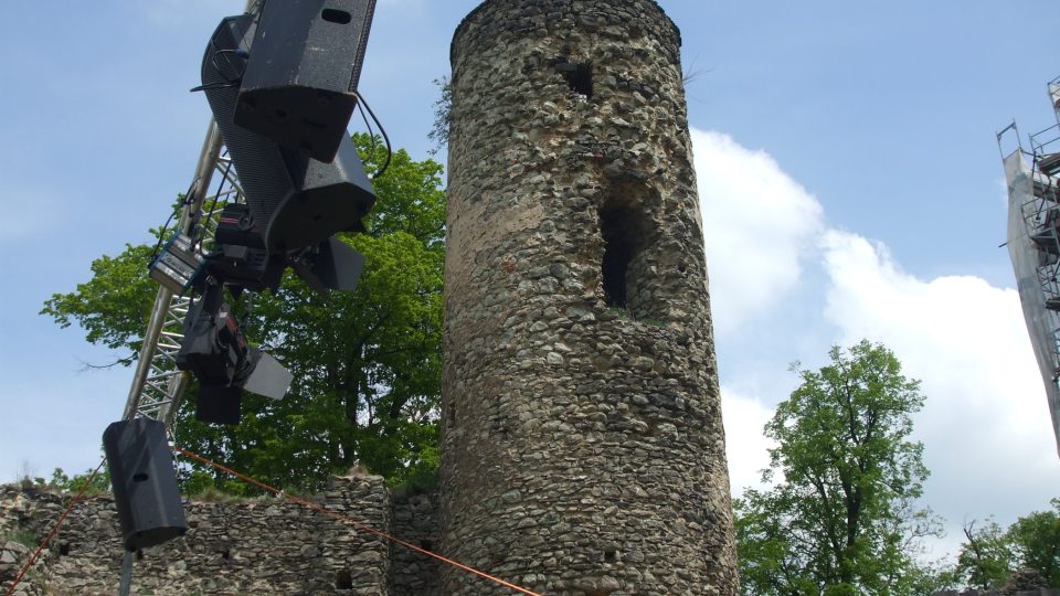 190527 - CZN-hrad Kostomlaty-malá věž 1.JPG