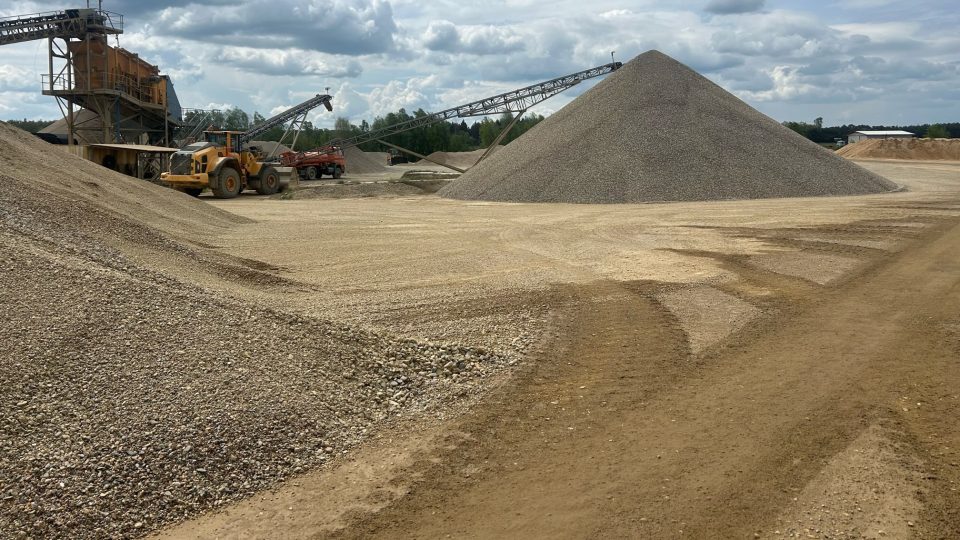 Těžba štěrkopísku Počaplech | foto: Lucie Heyzlová, Český rozhlas Těžba štěrkopísku Počaplech