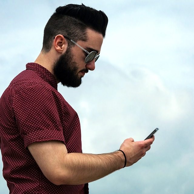 Je důležité využívat anonymní data,  protože v poslední době mnoho politiků prosazuje nástroje,  které značně erodují soukromí lidí,  varuje Tomáš Krajník | foto:  TheHilaryClark,  Fotobanka Pixabay,  CC0 1.0