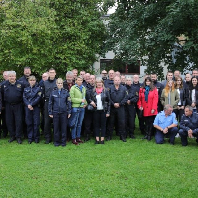 Středoškoláci z Mostu jezdí za německou i českou policií do terénu | foto: Markéta Vintrová