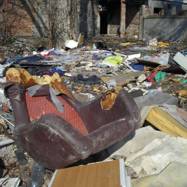 Odpadky a nepořádek v ústeckých Předlicích  (ilustr. obr.) | foto: Gabriela Hauptvogelová,  Český rozhlas