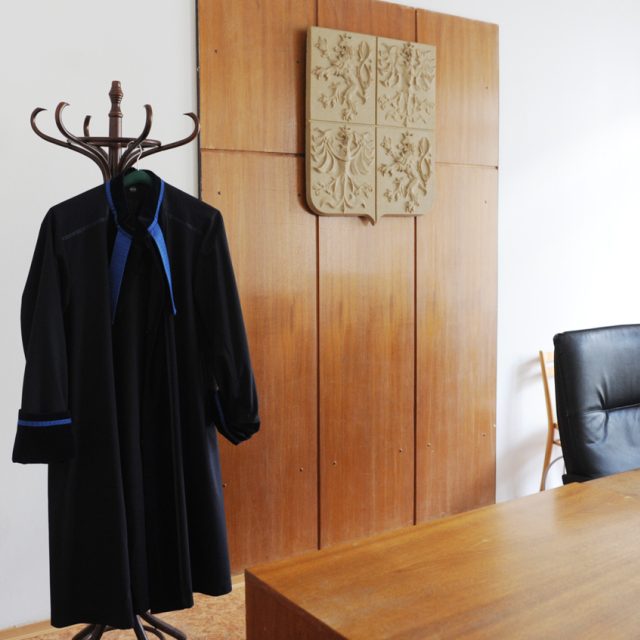 Soudy,  jednací síň  (ilustrační foto) | foto: Filip Jandourek