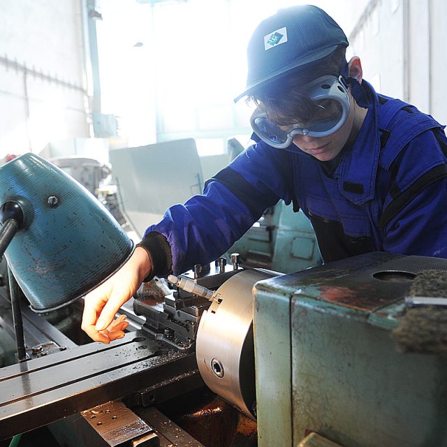 Učeň,  střední odborné učiliště,  řemeslo  (ilustrační foto) | foto: Filip Jandourek