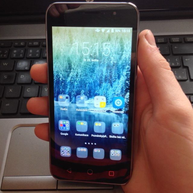 Mobilní aplikace | foto: Michael Schuster