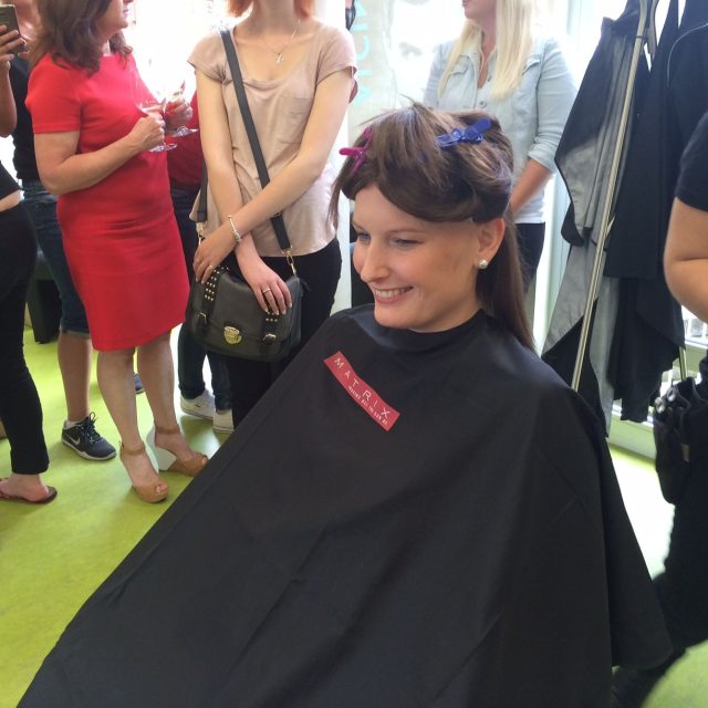 Úprava paruky  | foto: Daniela Pilařová,  Český rozhlas