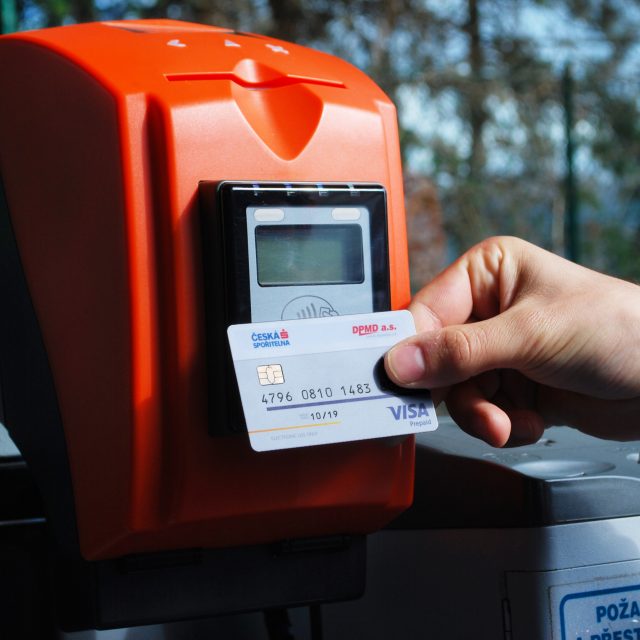 Chytrá karta města Děčína | foto: Dopravní podnik,   Dopravní podnik města Děčína