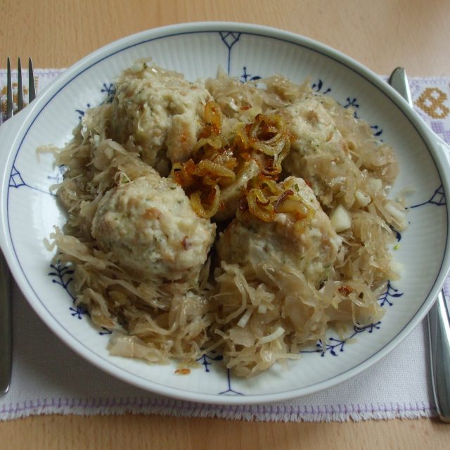 Tyrolské knedlíky s kysaným zelím | foto: Stanislava Brádlová,  Český rozhlas