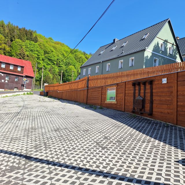 Mikulov,  vylepšená plocha v centru obce | foto: Jana Vitásková,  Český rozhlas