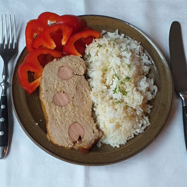 Vepřová pečeně s párkem | foto: Stanislava Brádlová,  Český rozhlas