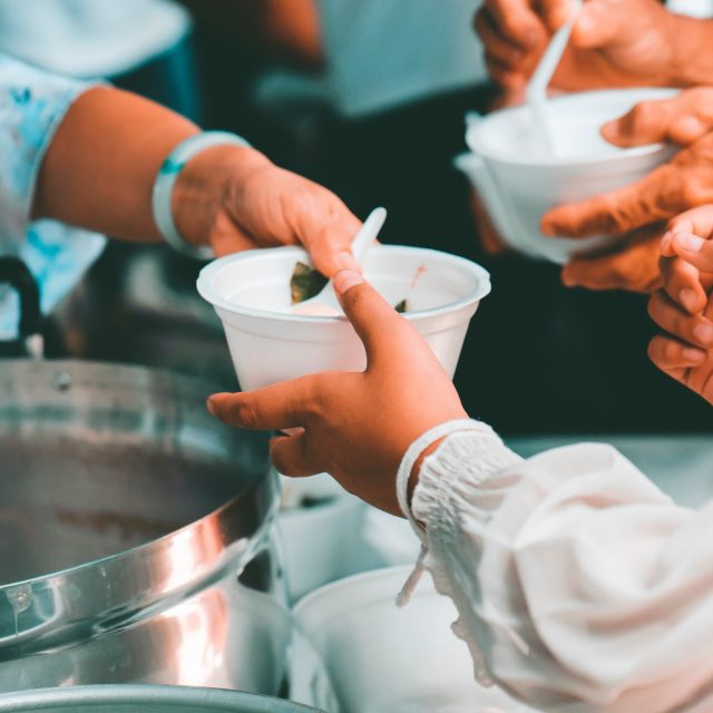 Charita  (ilustr. foto) | foto: Shutterstock