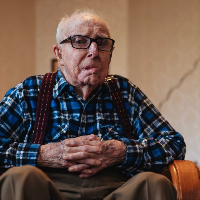 Starý muž | foto: Roland Kay Smith,  Fotobanka Unsplash