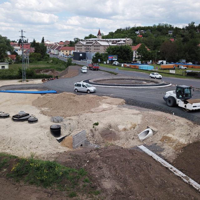 Výstavba městského obchvatu u Roudnice nad Labem | foto: Město Roudnice nad Labem