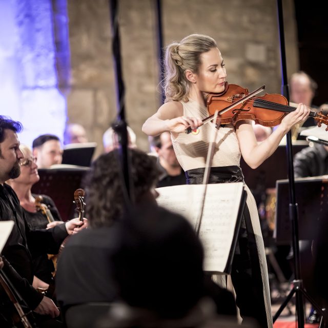 Sólo pro hoboj a housle  |  Koncert SOČR  |  Anežský klášter,  28. března 2022 | foto: Vojtěch  Brtnický,  Český rozhlas